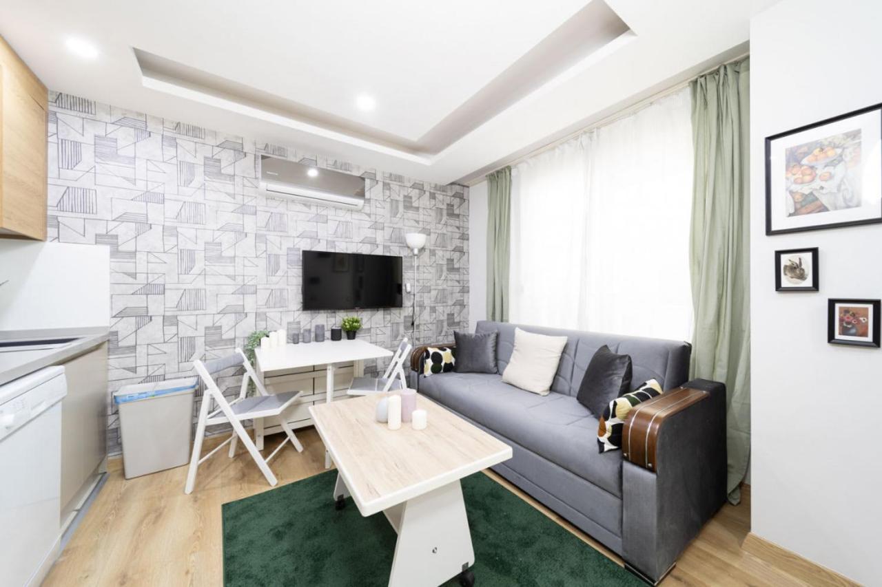 Modern And Cozy Apartment With Central Location And Balcony In Muratpasa, Анталья Экстерьер фото